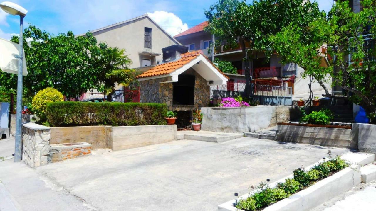 Family Silver Apartment Sibenik Luaran gambar